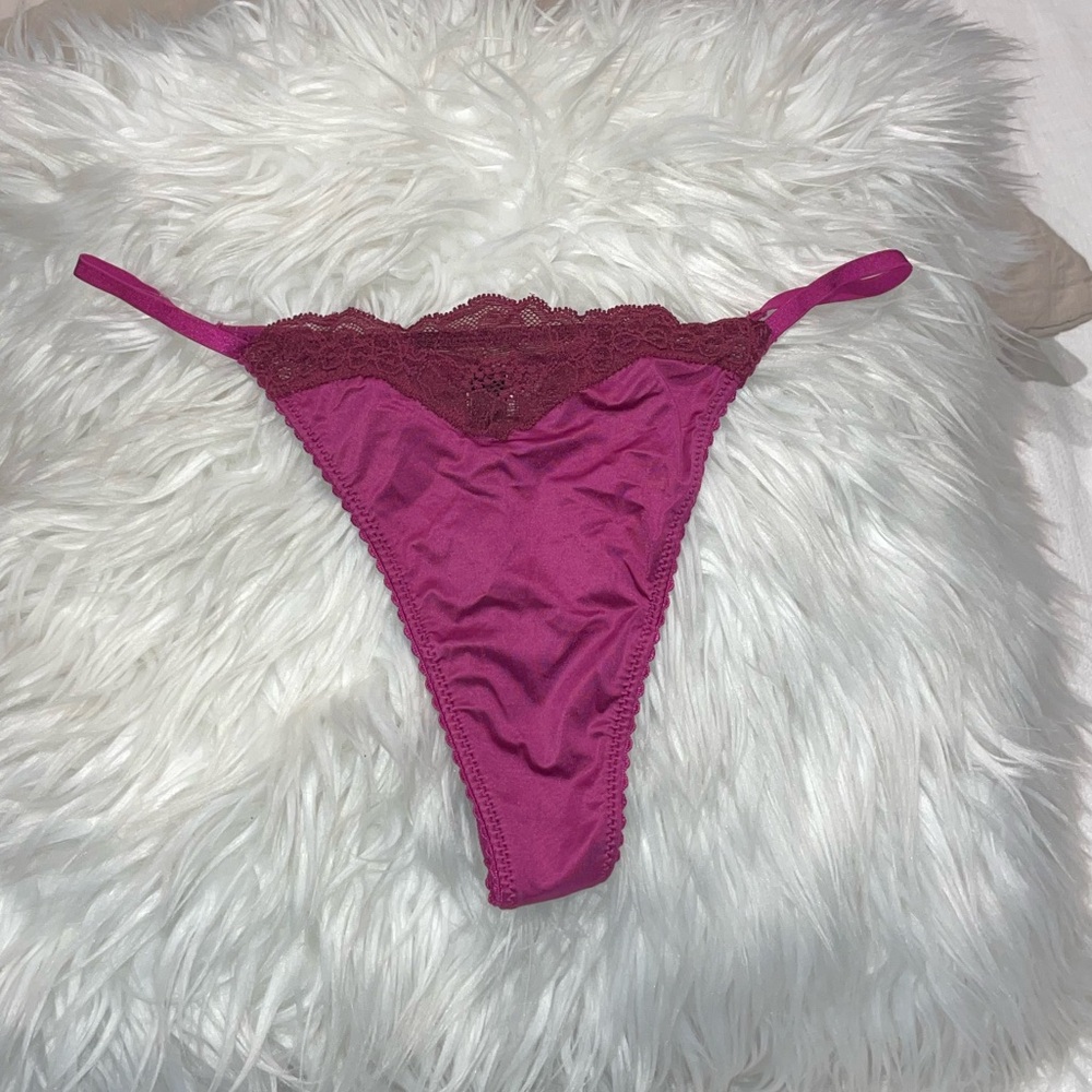 VICTORIA SECRET VERY SEXY THONG ($12 OR 3 FOR $30)
